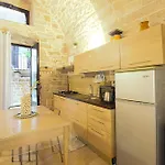 בית הארחה Rubini's House 3*
