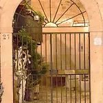 בית הארחה Rubini's House