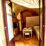בית הארחה Rubini's House 3*