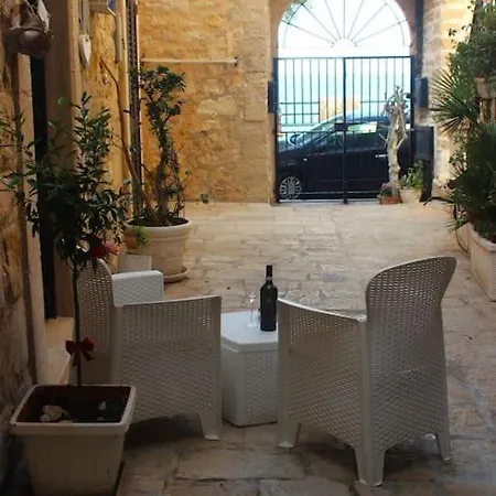 Πανσιόν Rubini's House Giovinazzo